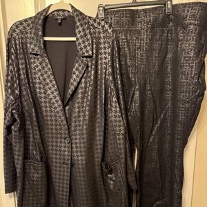 Torrid Scratchy Ponte Houndstooth Suit – Blazer & Pixie Flare Pants Set (Size: s